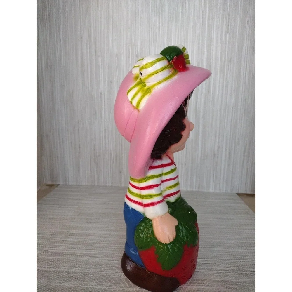 Vintage Strawberry Shortcake Bank Ceramic Hand‎ Painted 11